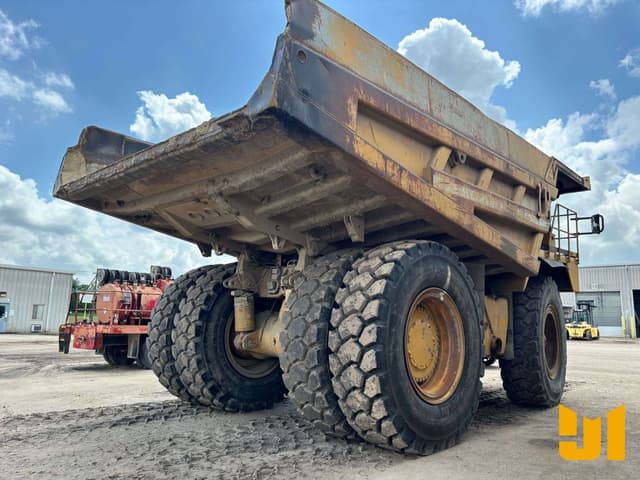 Image of Caterpillar 777D equipment image 3