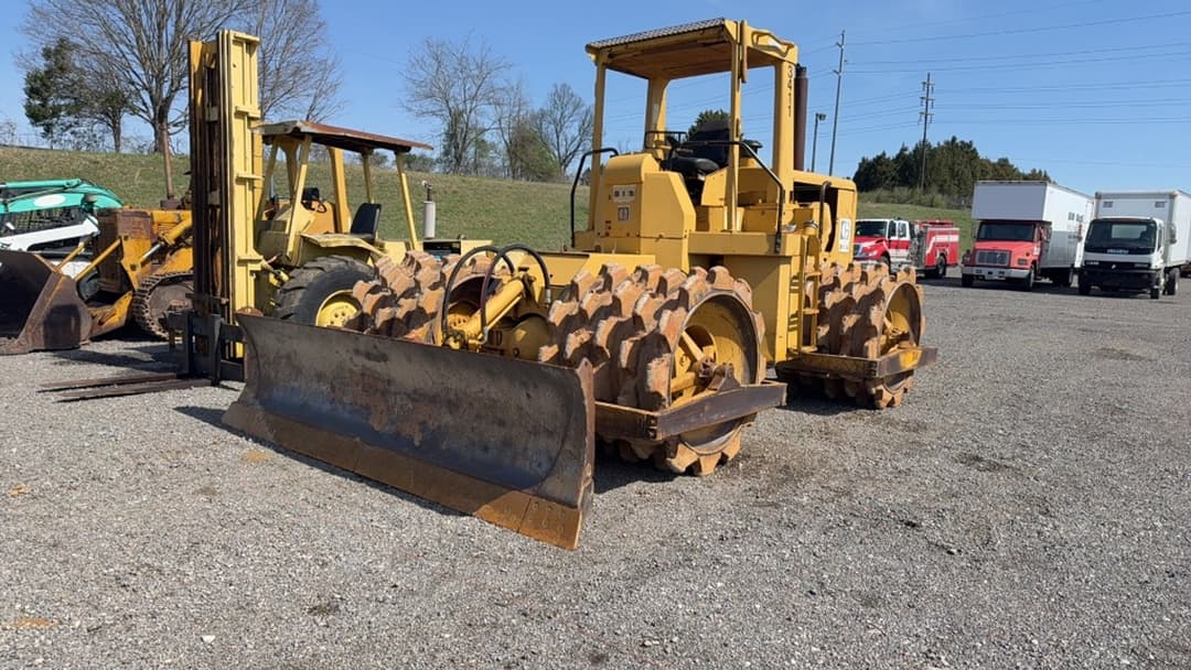 Image of Caterpillar 815 Primary image