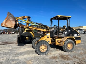 Main image Caterpillar 902
