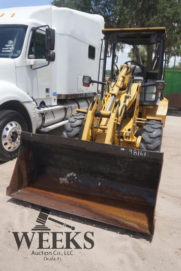 Main image Caterpillar 902