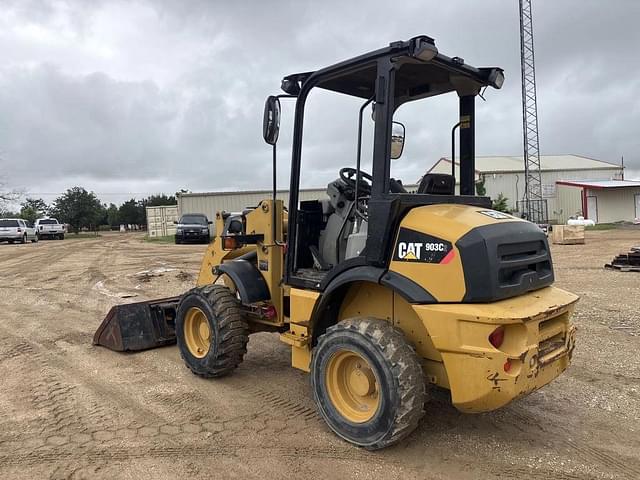 Image of Caterpillar 903C2 equipment image 2