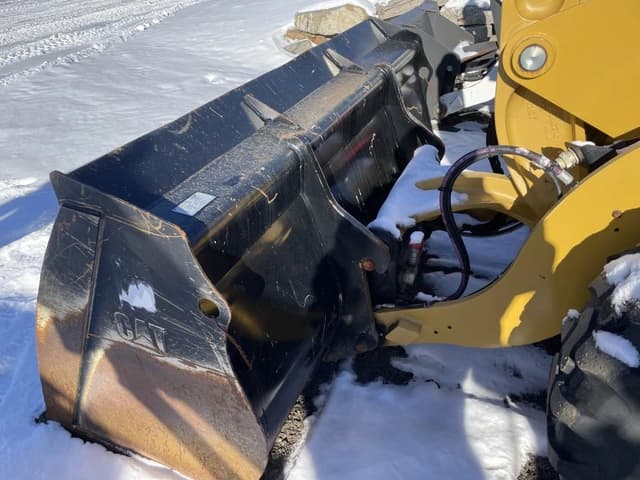 Image of Caterpillar 906M equipment image 2