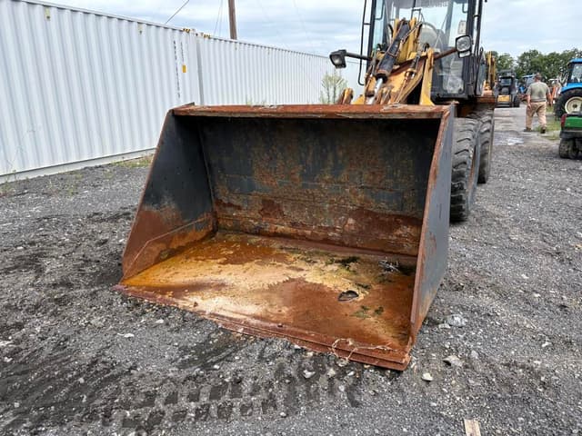 Image of Caterpillar 908 equipment image 3