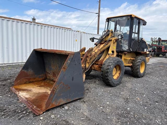 Image of Caterpillar 908 equipment image 2