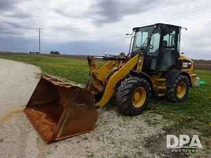 Main image Caterpillar 908M 1