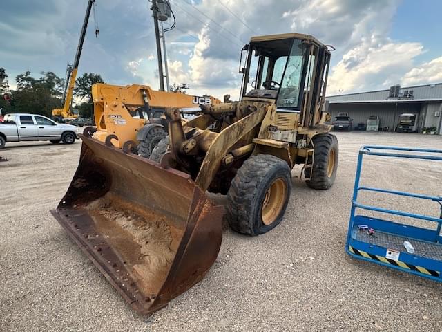 Image of Caterpillar 918F Primary image