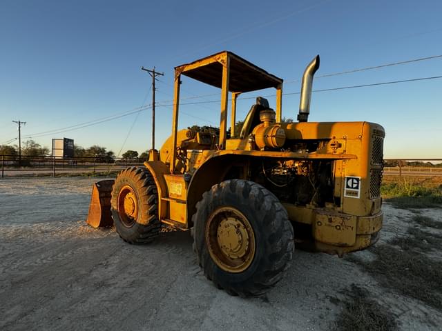 Image of Caterpillar 922B equipment image 2