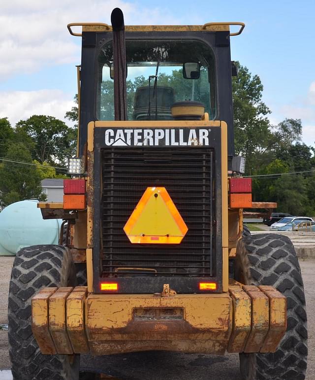 Image of Caterpillar 924F equipment image 4