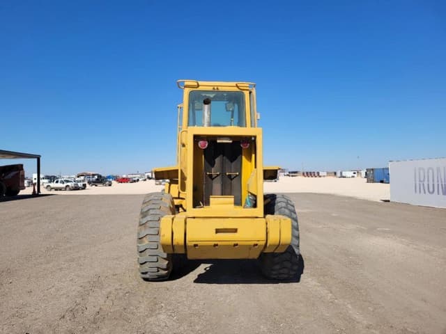 Image of Caterpillar 926 equipment image 3