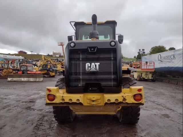 Image of Caterpillar 926M equipment image 3
