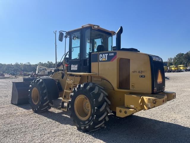 Image of Caterpillar 930H equipment image 3