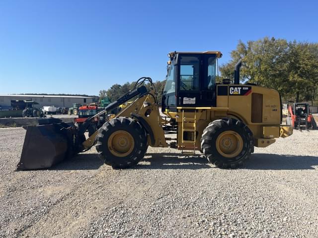 Image of Caterpillar 930H equipment image 1