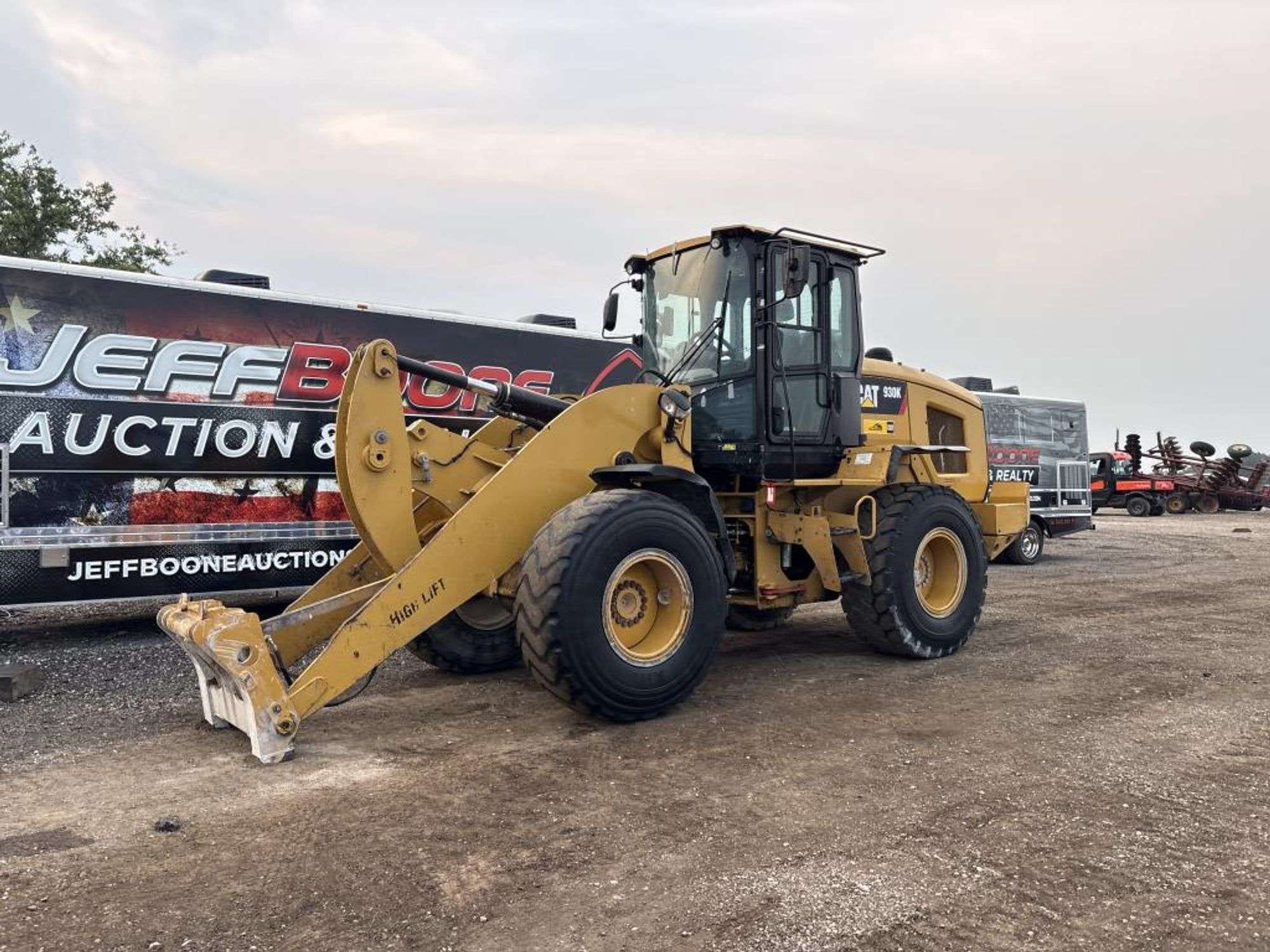Caterpillar 930K Equipment Image0