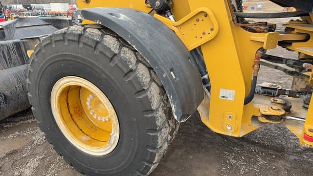 Image of Caterpillar 930M equipment image 4