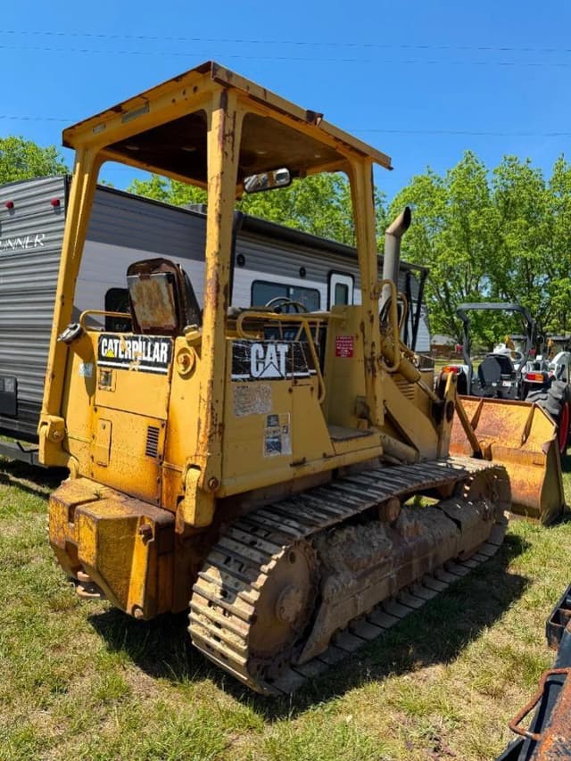 Image of Caterpillar 933 equipment image 2