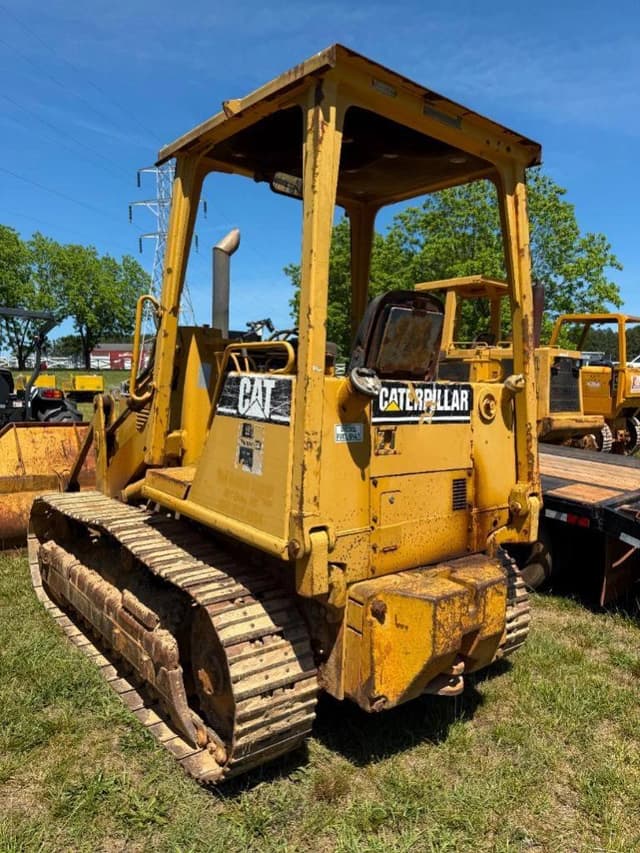 Image of Caterpillar 933 equipment image 4