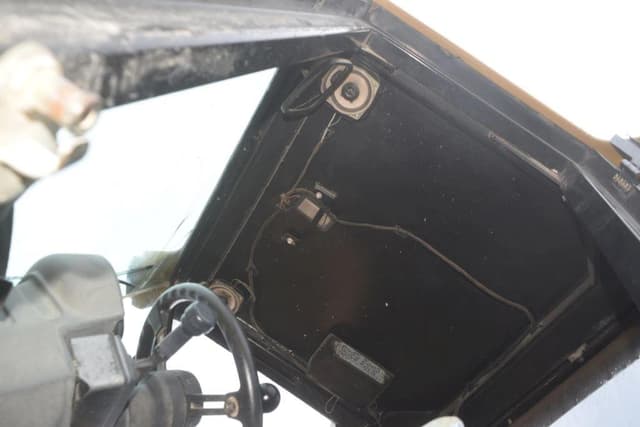 Image of Caterpillar 938G equipment image 4