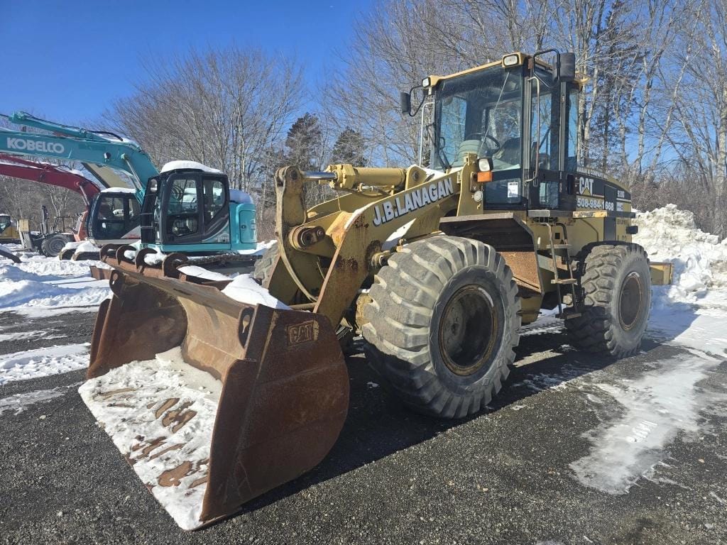 Caterpillar 938G Equipment Image0