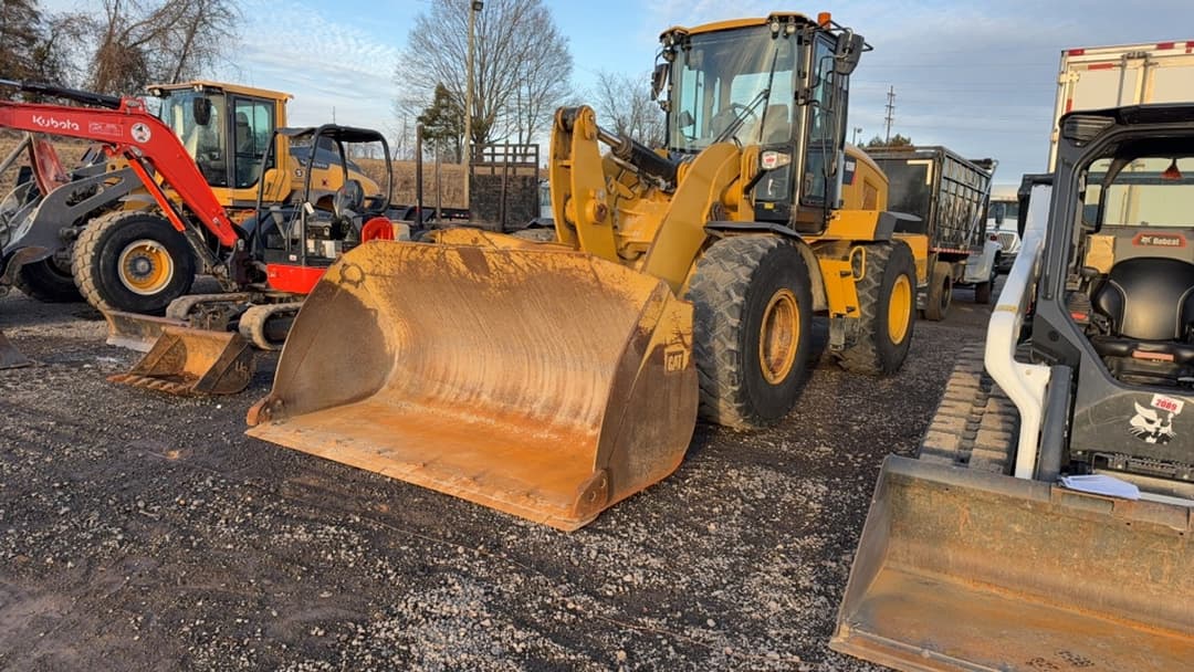 Image of Caterpillar 938M Primary image