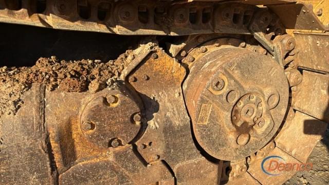 Image of Caterpillar 953B equipment image 4