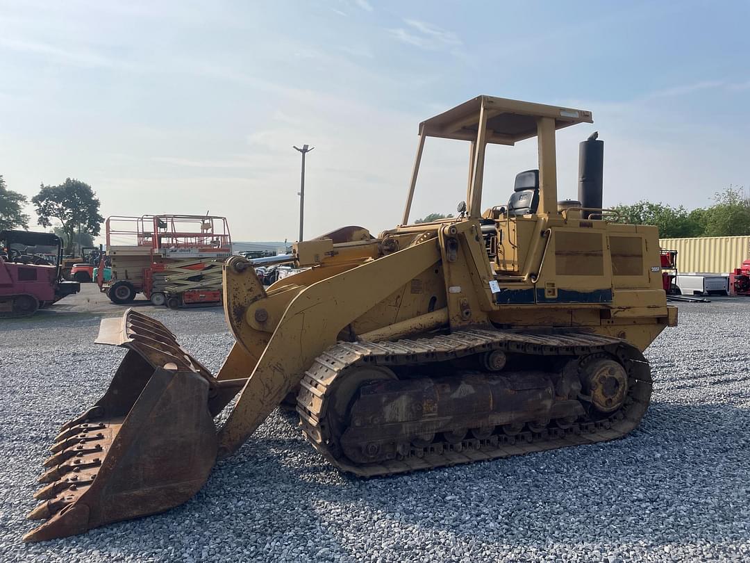 Image of Caterpillar 953B Primary image