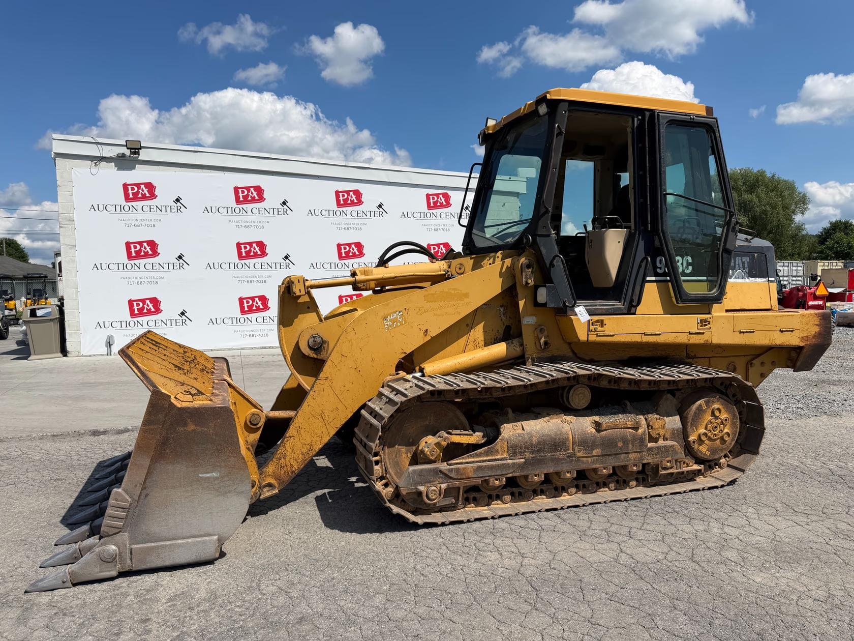 Caterpillar 953C Equipment Image0