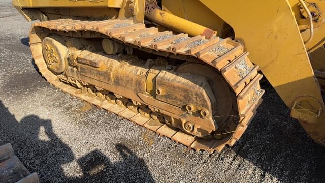 Image of Caterpillar 953C equipment image 4