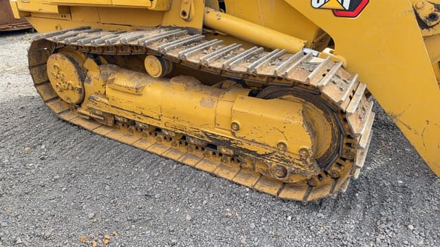 Image of Caterpillar 953C equipment image 4