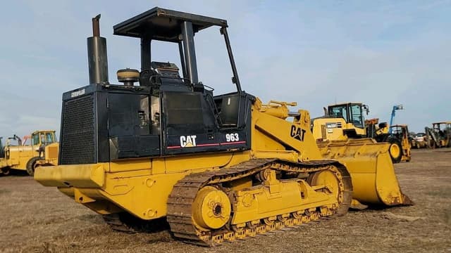 Image of Caterpillar 963 equipment image 1
