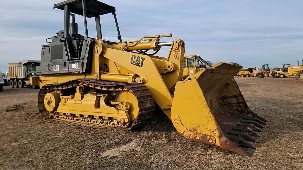 Caterpillar 963 Equipment Image0