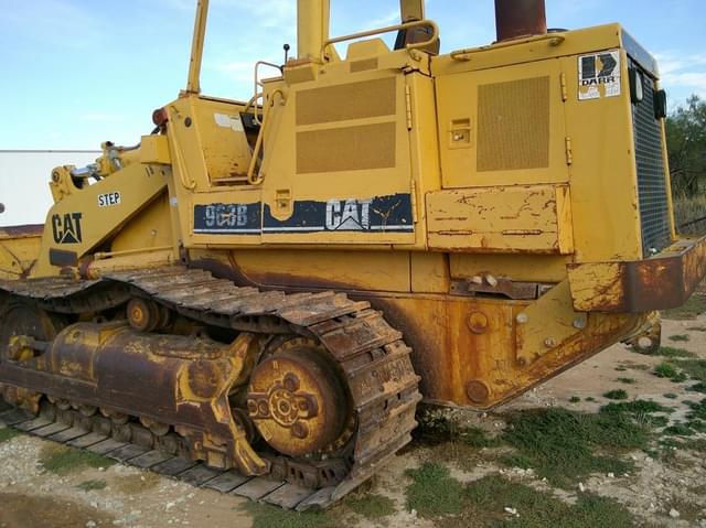 Image of Caterpillar 963B equipment image 2