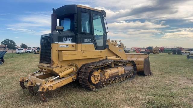 Image of Caterpillar 963C equipment image 2