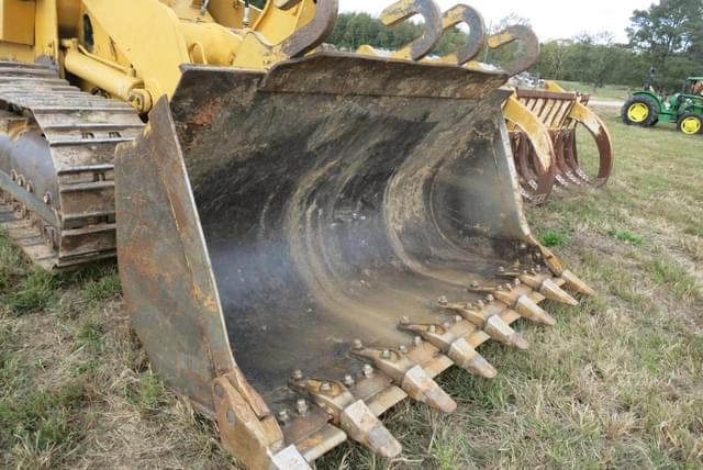 Image of Caterpillar 963C equipment image 2