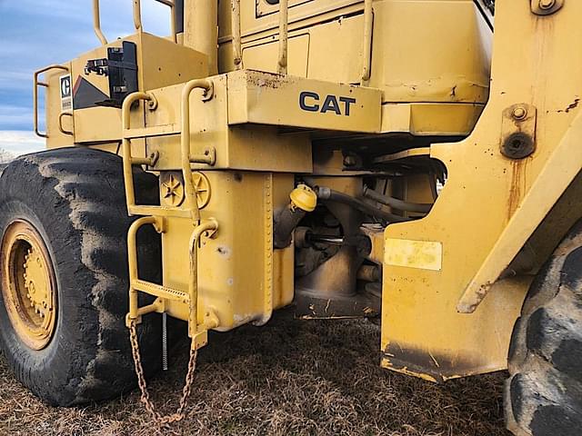 Image of Caterpillar 966D equipment image 4