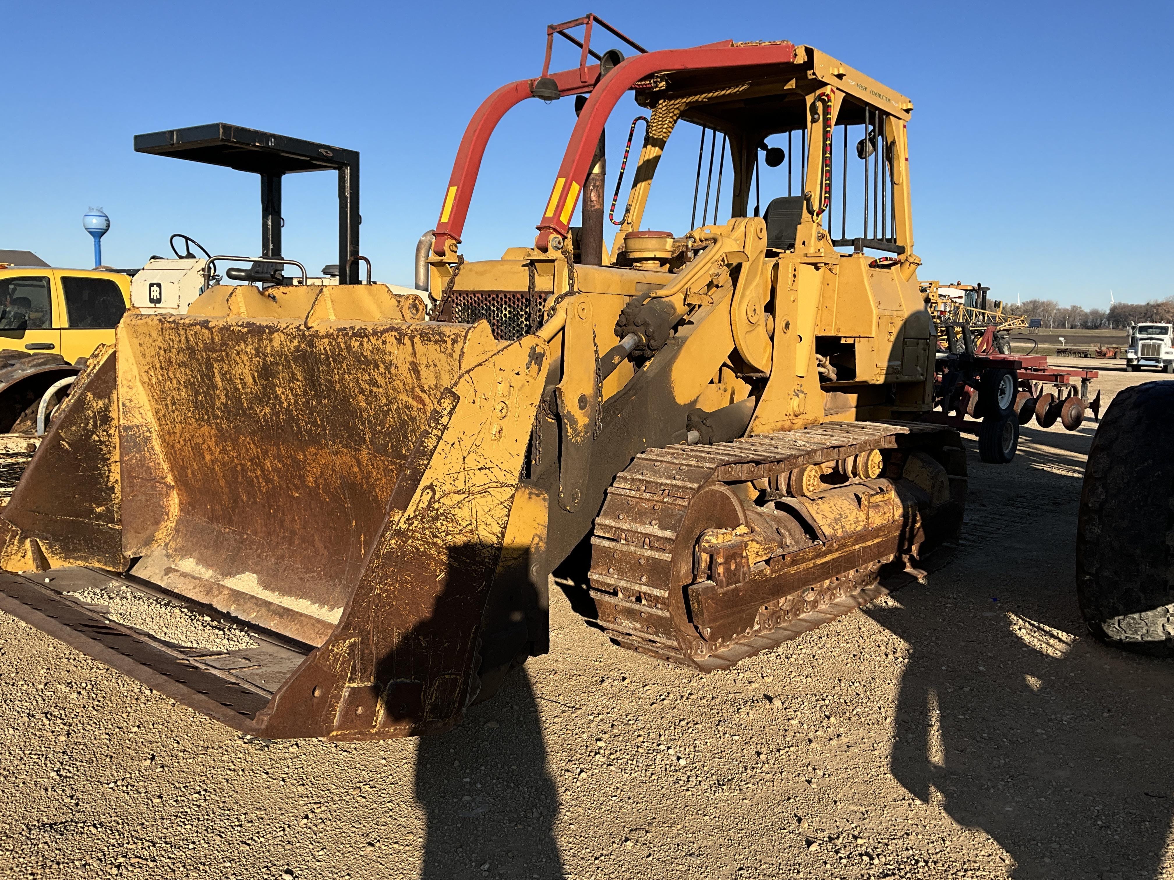 Main image Caterpillar 977