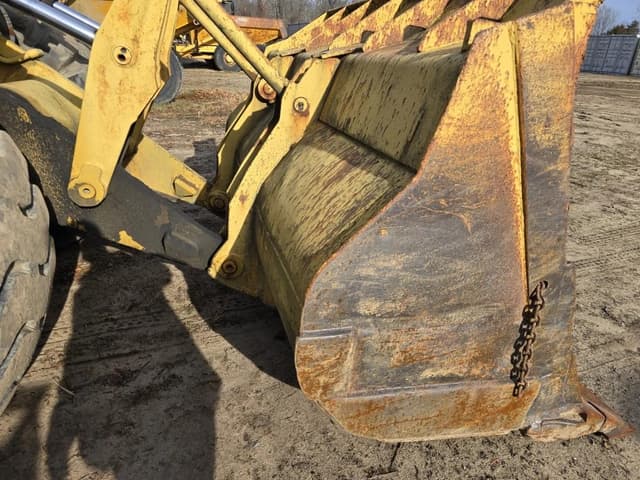 Image of Caterpillar 980B equipment image 4