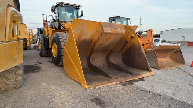 Image of Caterpillar 980K equipment image 2