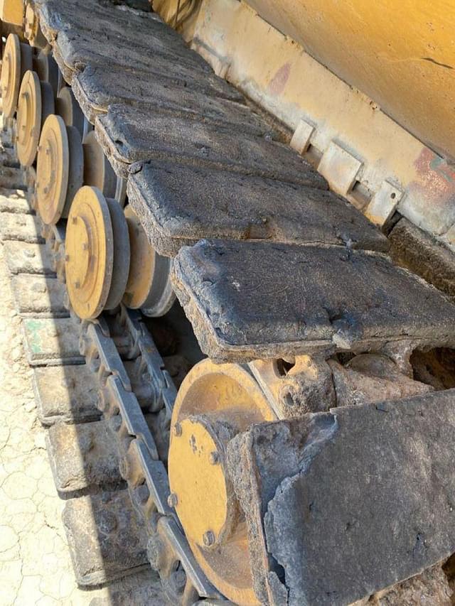 Thumbnail image Caterpillar AP650B 16