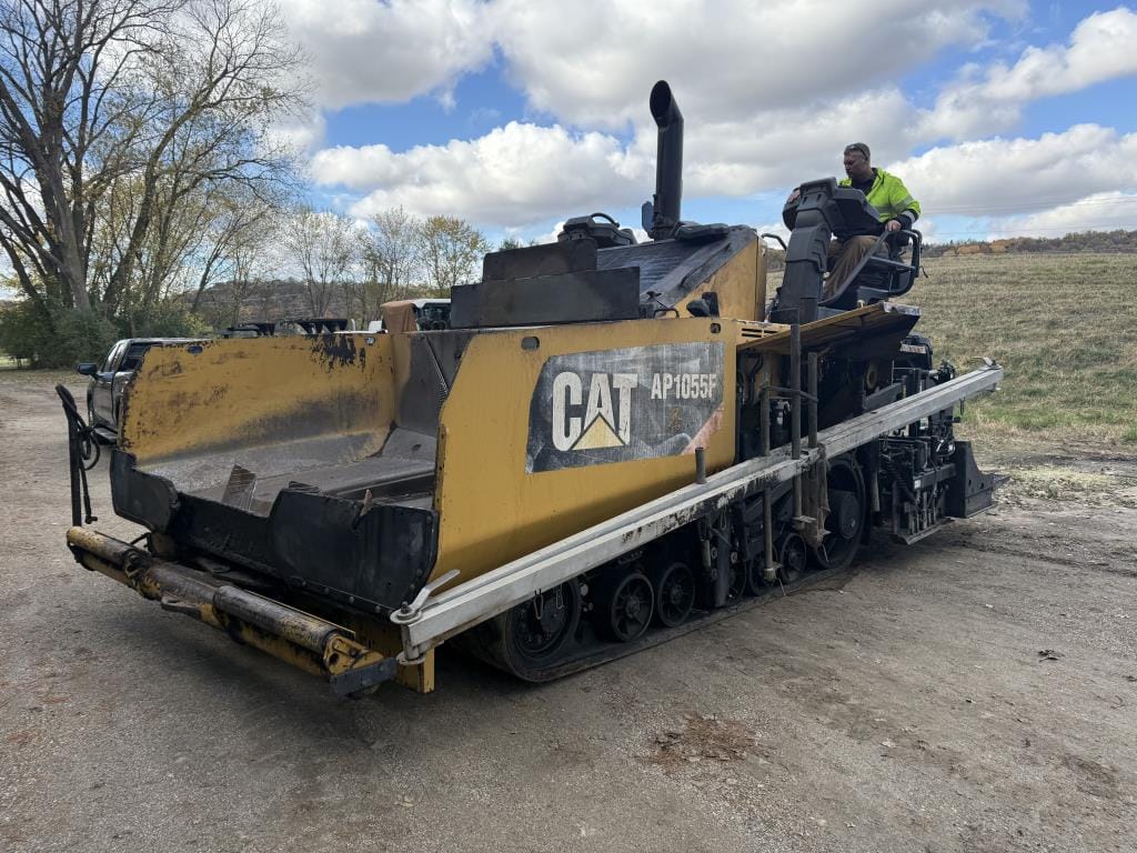 Caterpillar AP1055F Equipment Image0