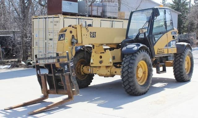 Image of Caterpillar TH460B equipment image 2