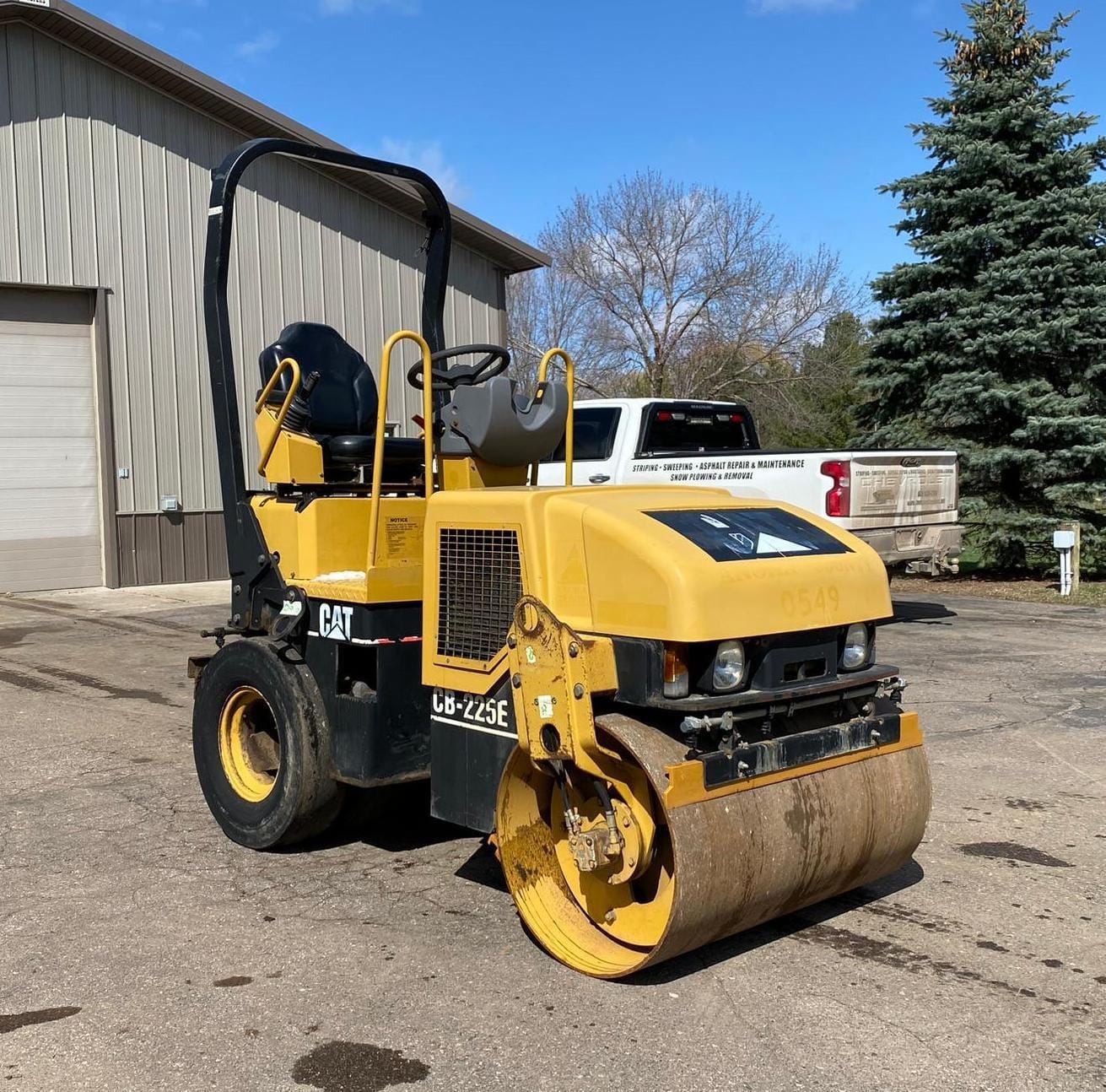 Main image Caterpillar CB-225E
