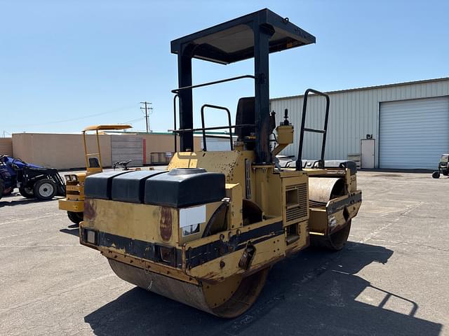 Image of Caterpillar CB-434 equipment image 2