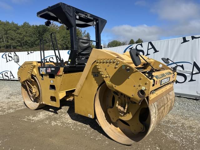 Image of Caterpillar CB54 equipment image 2