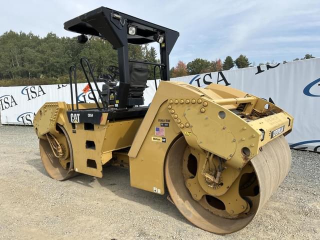 Image of Caterpillar CB54 equipment image 2