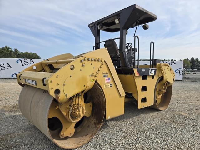 Image of Caterpillar CB54 equipment image 4