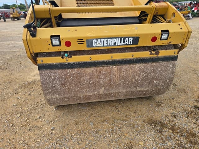 Image of Caterpillar CB54 equipment image 3