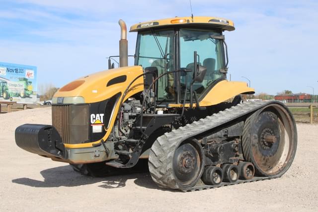 Image of Challenger MT755 equipment image 3