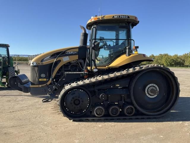 Image of Challenger MT765D equipment image 1