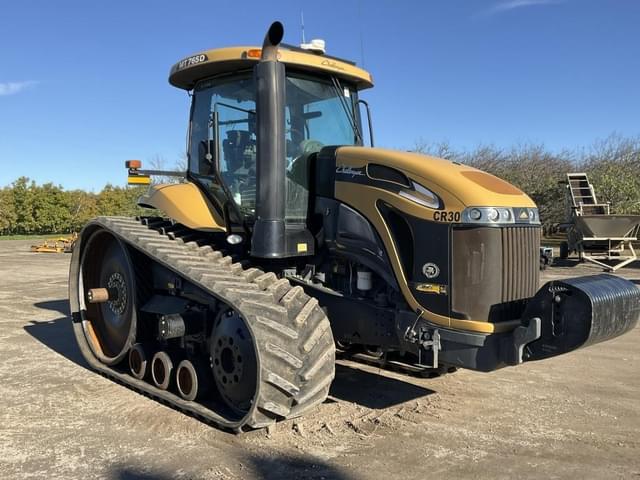 Image of Challenger MT765D equipment image 3