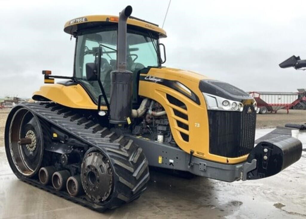 Challenger MT765E Equipment Image0